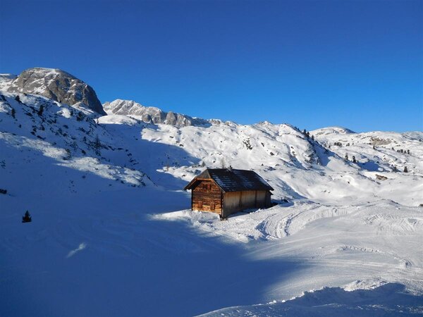 Vítáme vás na dalším skialpovém výletě přes Dachstein.