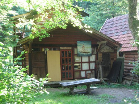 Zelenkovač. Starší domek.