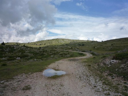 Ještě panorama z vrcholu.