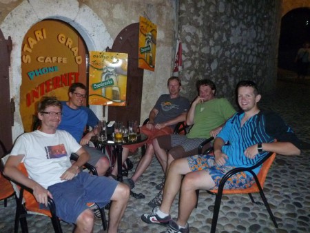 Noční Mostar a zdravé jádro CK VODĚNKY.