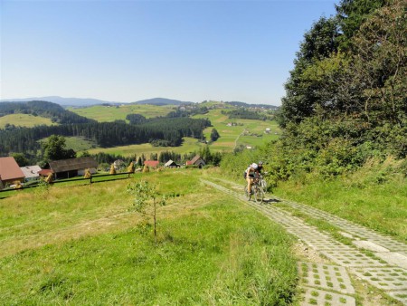 Irča se Sběračkou borůvek při jednom z dalších brutálních výstupů.