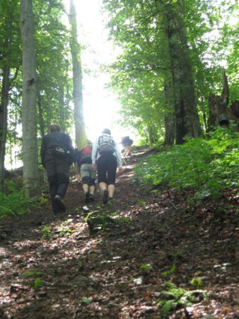 Někteří tento den volí turistiku. A propo - místní majitel kempu Roman nás sem chtěl poslat s biky!
