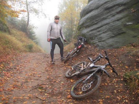 Místo odpočinku. Máme za sebou 3 km brutálního výstupu.