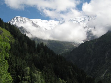 Pohled z parkoviště pod Col de Voza.