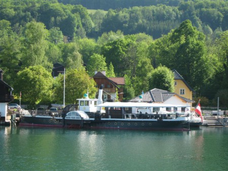 Parník.