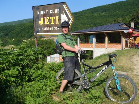 A prej že chlupatý Yeti v Makedonii nemají :-).
