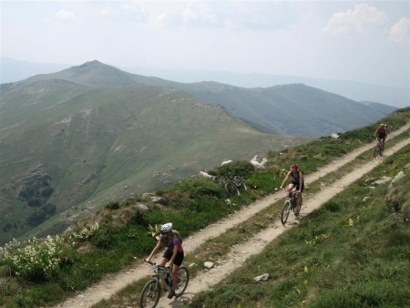 Lenka, Zmrzlina, Jirka a panorama.