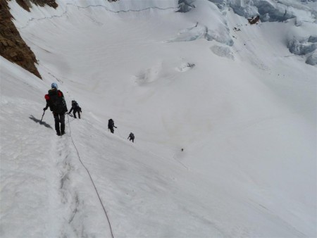 Sestup ze sedla Paso del Naso 4 150 m.n.m. byl dost o hubu. 