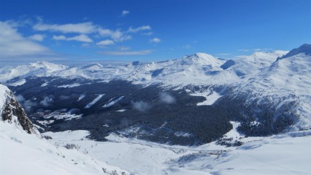 Panorama na okolní kopečky.