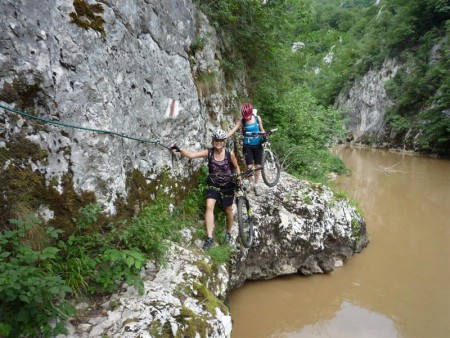 Jen si už nejsme jistí zda je to stezka pro bikery/ky :-).