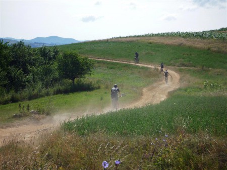 Bikeři v kraji.