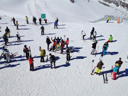 Vítejte v Zillertalu - přesněji na ledovci Hintertux.